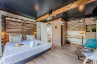 Hôtel le Grain de Sable Hotels in Ares