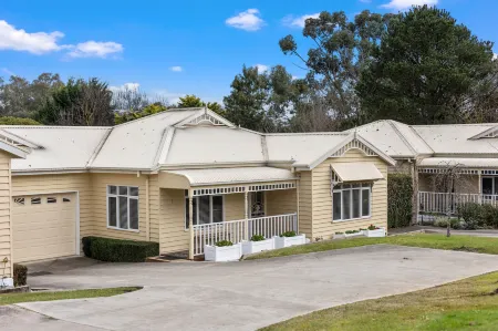 Yarra Gables Отели рядом с достопримечательностью «Helen & Joey Estate - Best Wineries Yarra Valley, Gruyere»