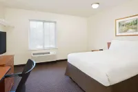 WoodSpring Suites Fort Worth Forest Hill Hotels in Forest Hill