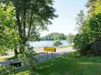 홀리데이 홈 인 울라레드