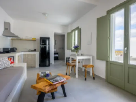 Oia Kissiri - Private Pool Villas Hotels in Finikia