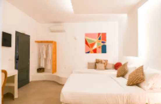 White Curves Santorini Hotels in der Nähe von Strand Red Beach