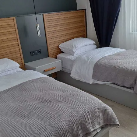 Road Hotel IPSALA Отели рядом с достопримечательностью «Ратуша»