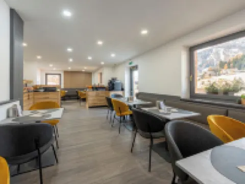 Kyrr Smart Mountain Retreat Hotels in Moena