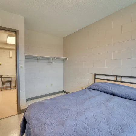 Residence & Conference Centre - Sudbury North
