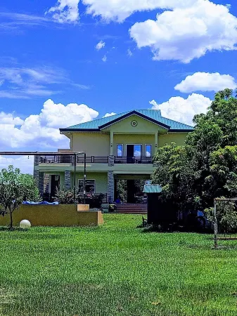 Elenem Resort Отели в г. Concepcion