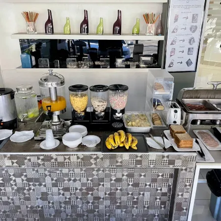 City Caribbean Hotel Boutique Отели рядом с достопримечательностью «Автозаправочный комплекс Expreso Bavaro»