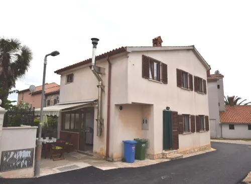 Holiday Home in Banjole Near Adriatic Beach