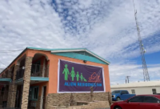 Alien Residence Inn