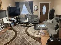 5 Bed House Sleeps 10 - Pool Garden Free Parking Hotels in Keansburg