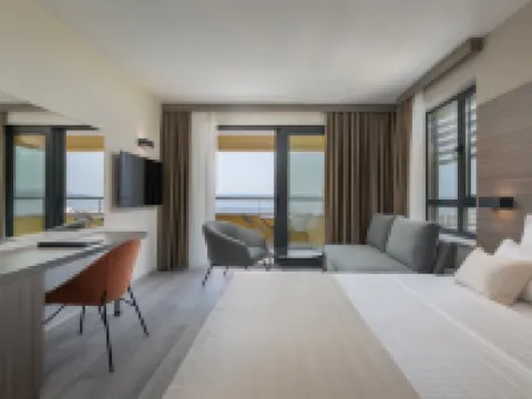 安東尼奧酒店 Opcina Makarska酒店