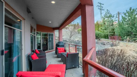 Fabulous Condo at Five Star Resort 209