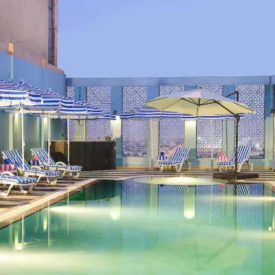 Rayan Hotel Sharjah Các khách sạn gần Trung tâm mua sắm Sharjah Mega Mall