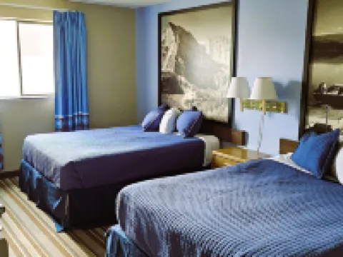 Grizzly Inn Hotels in Cascade County
