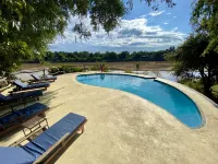 Track and Trail River Camp Hotel a Mambwe