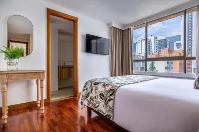 알카사르 데 오비에도  호텔