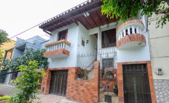Ayenda Sarayu House