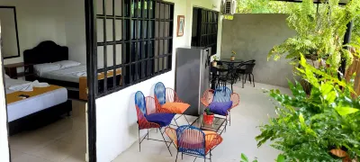 오스탈 빌라 델 리오 라스 브리사스 El Valle de los Deseos 주변 호텔