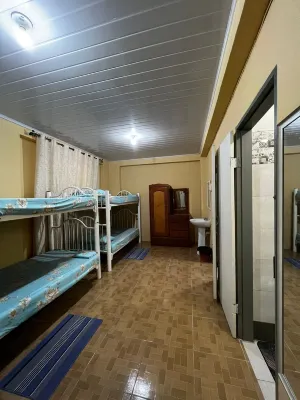 Queen's Comfort Inn Hotels near Emperor Valley Zoo