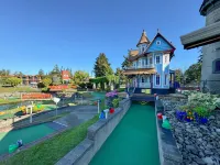 The Tide's Inn Hotels in Qualicum Beach