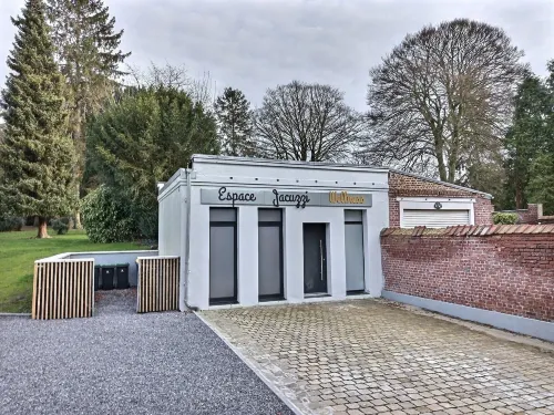 Les Suites Fénelon Hotels in Le Cateau-Cambrésis
