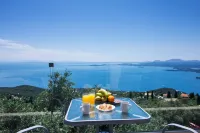 Blue Sky Loft by Corfuescapes Hotels in Feakes