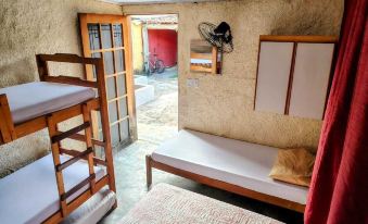 Hostel Canto da Praia São Sebastião - próximo ao Enrocamento Caraguatatuba