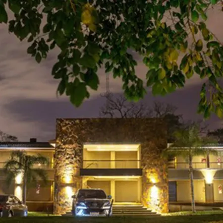 Pirayu Hotel & Resort