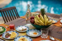 Amã Stays & Trails the Mango House, Alibag Hotels in Awas