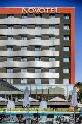 Novotel Lugano Paradiso Hotels in der Nähe von Butterfly Institute Fine Art SA Galleria Arte antica e moderna