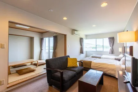 WISTERIAN LIFE CLUB TOBA