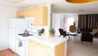 B1- Modern Spacious Desert Home 2BR
