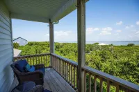 Sandtoesha West, Ocean and Sound Views, in Emerald Isle, close to everything!