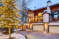 Gas Fireplace and Year-Round Pool Access - Luxurious Mountain Haven Hotels in Steamboat Springs
