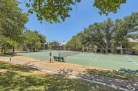 Spacious Getaway with Outdoor Deck - Bright and Airy Retreat