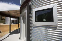 Charming Farm Stay with Modern Amenities - Serene Unique Retreat Hotels in Glendale