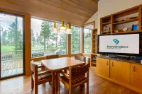 Private Hot Tub and Cozy Fireplace - Spacious Family Retreat