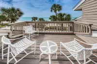 Stunning Ocean Views and Pool Oasis - Exquisite Beachfront Haven Hotels in Belleair Beach