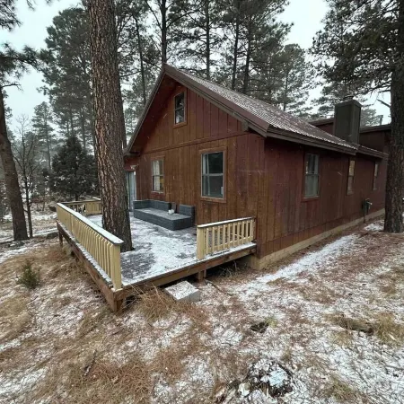 NEW HOT TUB Pet-Friendly Getaway with Room to Roam and CLOSE to Ski Apache