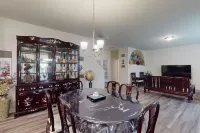 Charming new 3-bedroom house in Raleigh w/weekly 15% & monthly 30% discounts