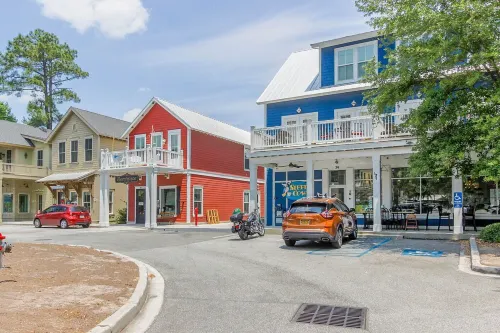Luxe Kitchen and Spacious Living Area - Charming Low Country Haven