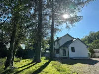 Cosy yet spacious Highland Hideaway for 6