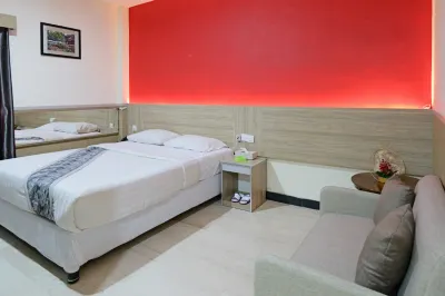 Collection O 625 Hotel Golden Gate Hotel a Harapan River