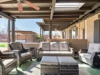 *NEW* Beautiful Private Desert Retreat! Gorgeous! Hot Tub and Pool! Hotels in Tanque Verde