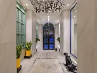 Anoor Studios & Apartments in Gemmayze Hotels near Sursock Museum