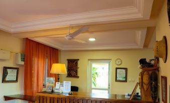 Golden Hill Parker Hotel