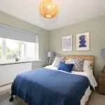 Bosham 3 Br Beach House with Garden & Playhouse