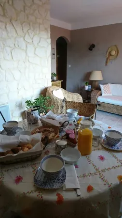 B&B la Boissière Et le Vialat Отели в г. Гажан