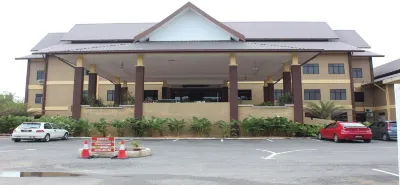 Quinara Al Safir Resort Hotels near Masjid Batu Rakit