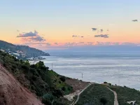 Mara's house, 10-minute walk from downtown, private parking